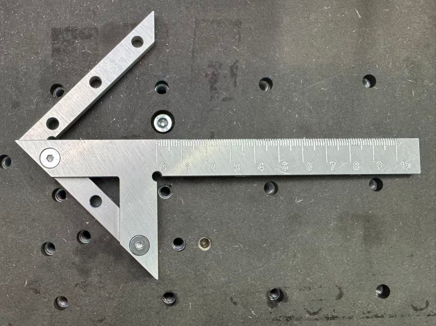 Center marking tool
