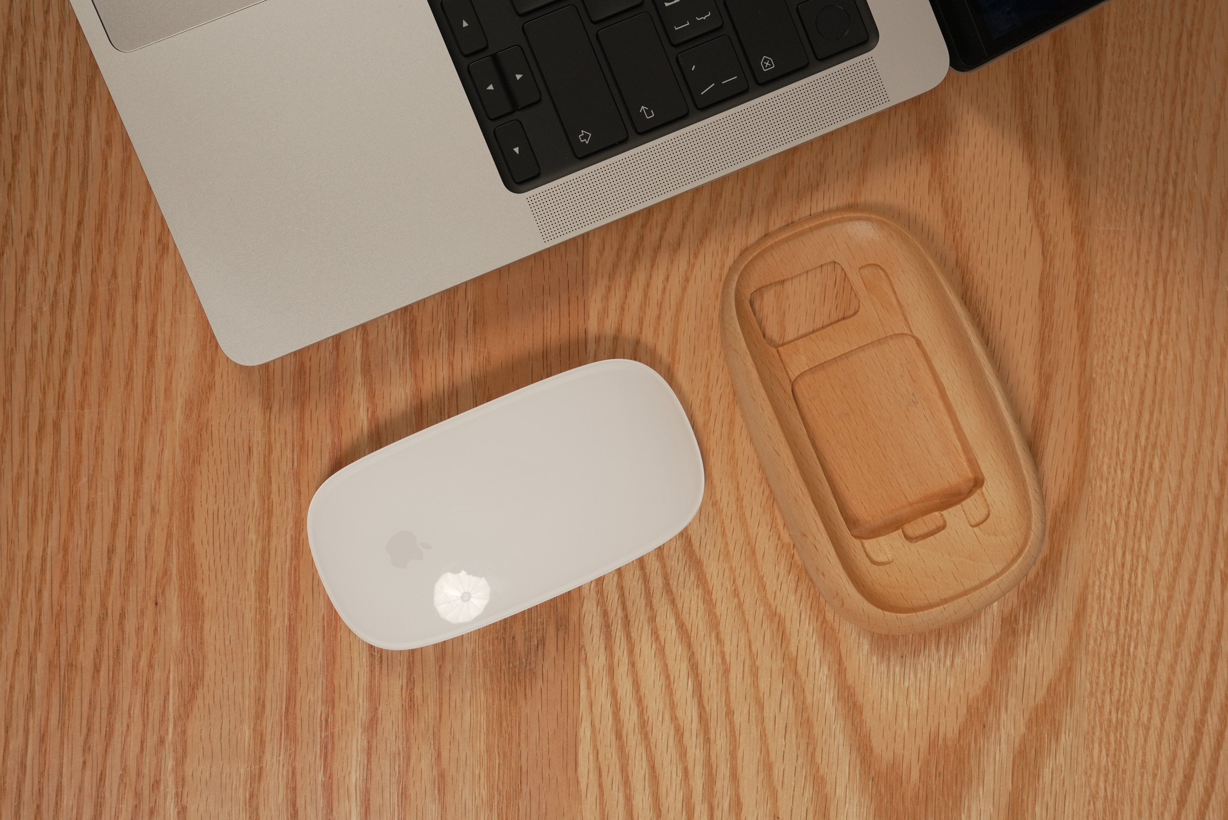 DIY Wireless Mouse Stand